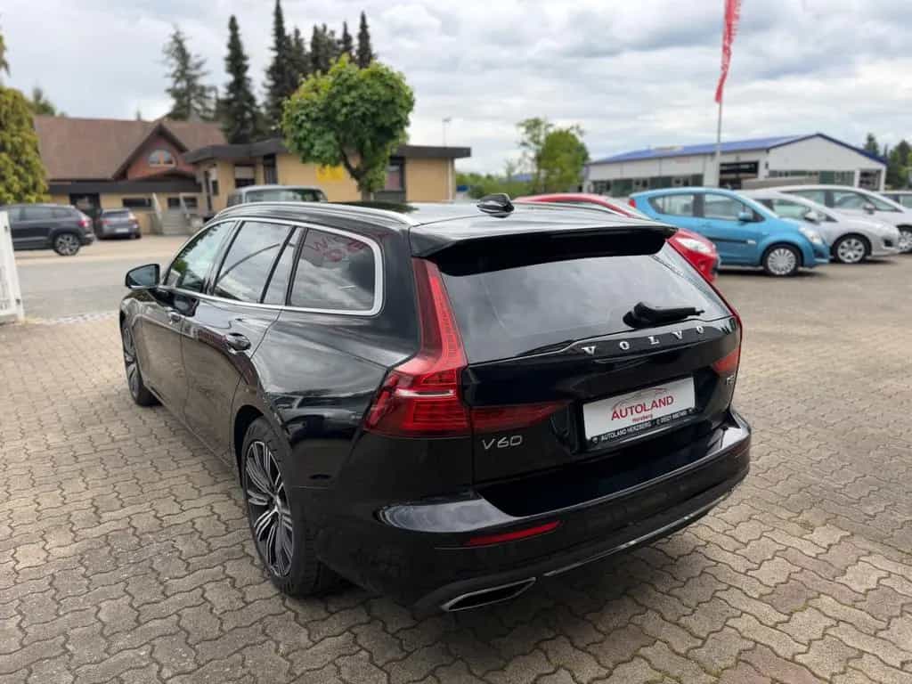 Volvo V60 Kombi Inscription*LEDER*NAVI*AHK*SHZ*LED* 04/2019-photo-6