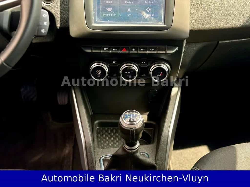 Dacia Duster II Prestige 360*Stzh- Tüv-Insp Neu *TOP* 01/2019-photo-17