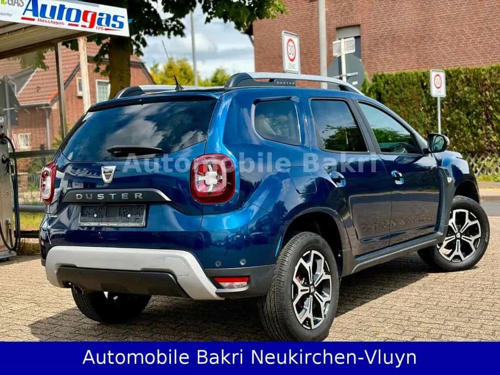 Dacia Duster II Prestige 360*Stzh- Tüv-Insp Neu *TOP* 01/2019-photo-2