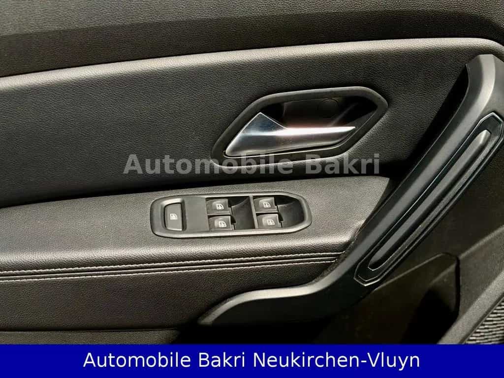 Dacia Duster II Prestige 360*Stzh- Tüv-Insp Neu *TOP* 01/2019-photo-24