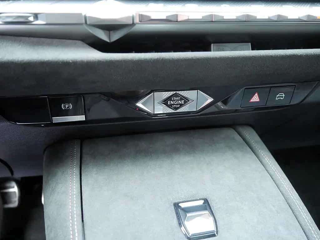 DS Automobiles DS4 DS 4 PureTech 130 Performance Line ACC HUD LED 04/2024-photo-14