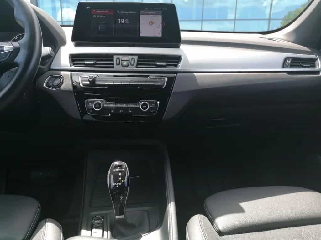 BMW X1 xDrive20d Advantage HUD Navi Kamera Sportsitz 02/2020-photo-10