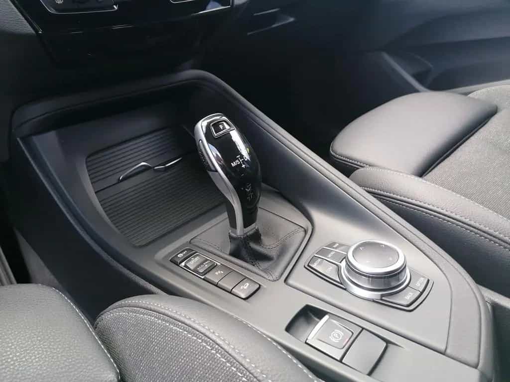 BMW X1 xDrive20d Advantage HUD Navi Kamera Sportsitz 02/2020-photo-15