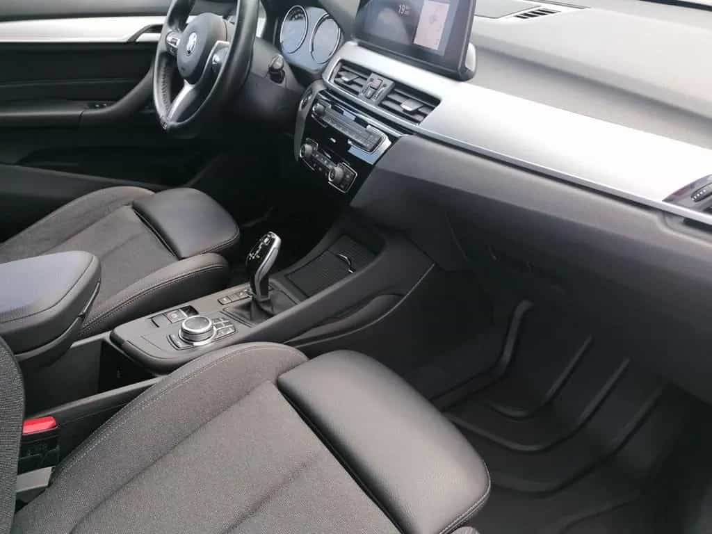 BMW X1 xDrive20d Advantage HUD Navi Kamera Sportsitz 02/2020-photo-6