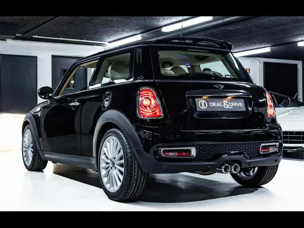 MINI Cooper S 3-TÜRER AUTO GOODWOOD EDITION°1/1000 11/2012-photo-2