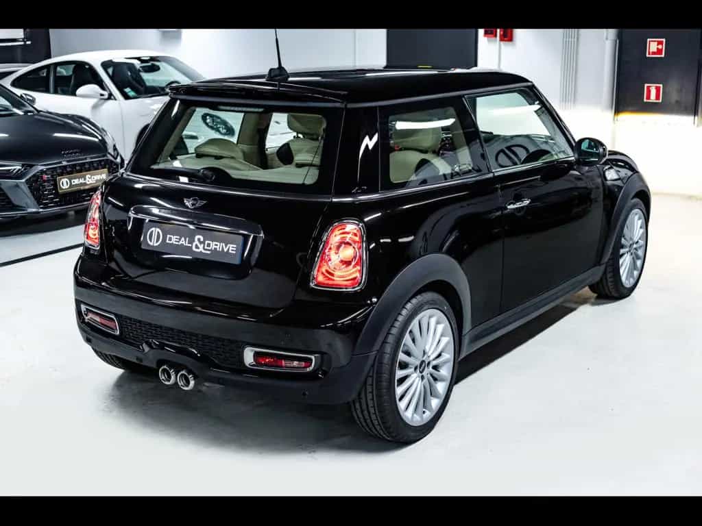 MINI Cooper S 3-TÜRER AUTO GOODWOOD EDITION°1/1000 11/2012-photo-4