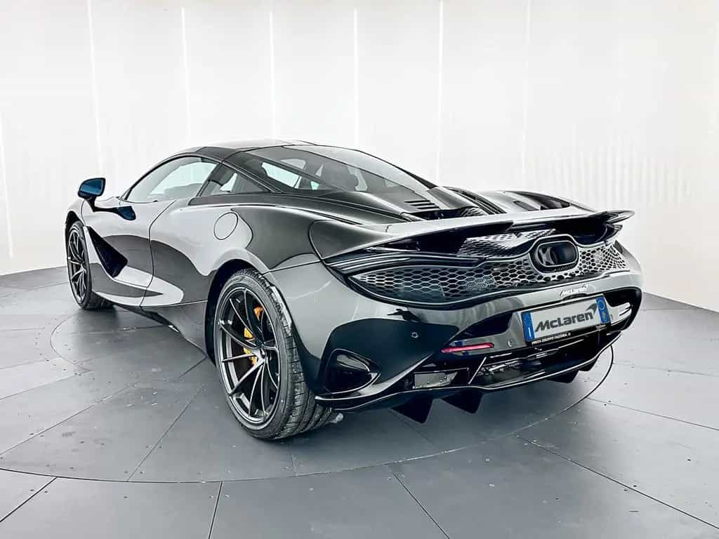 McLaren 750S 4.0 Coupé MY27 - McLaren Milano 05/2026-photo-3