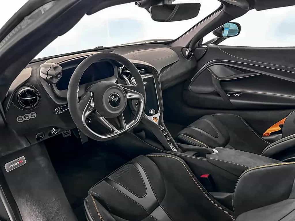 McLaren 750S 4.0 Coupé MY27 - McLaren Milano 05/2026-photo-8