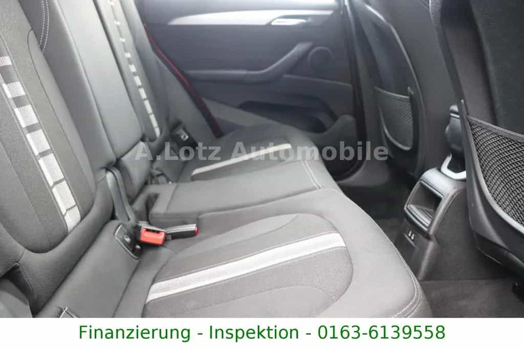 BMW X1 sDrive 18 i 09/2018-photo-12