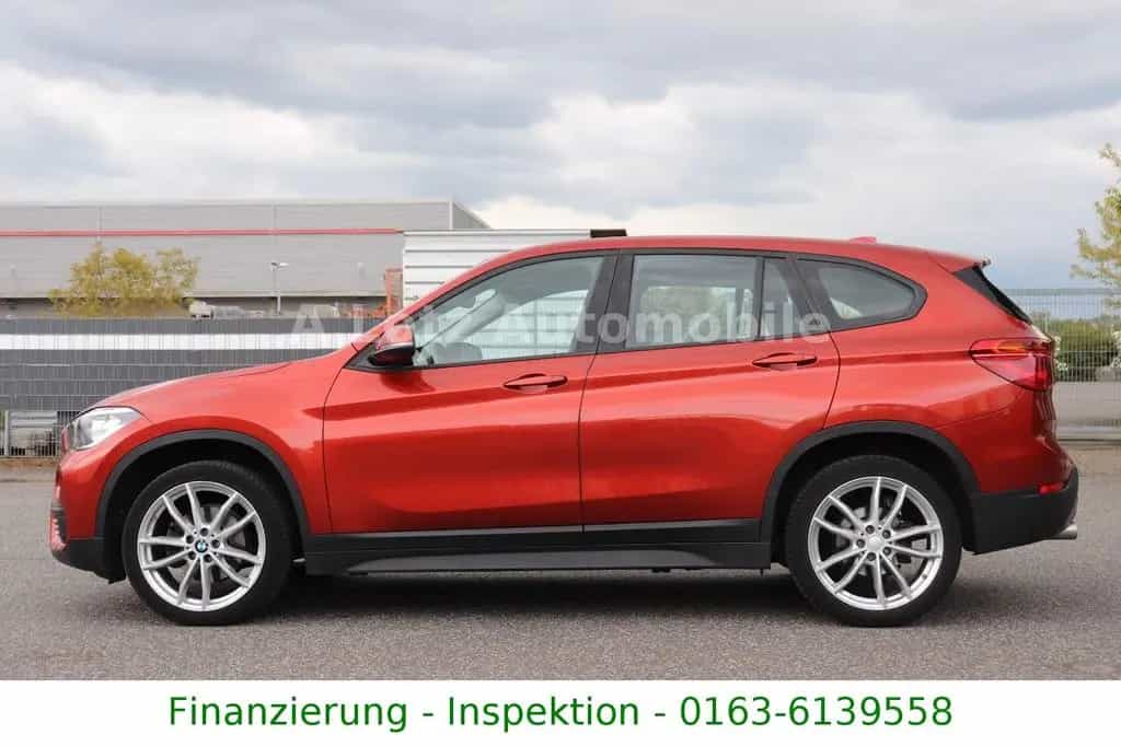 BMW X1 sDrive 18 i 09/2018-photo-2