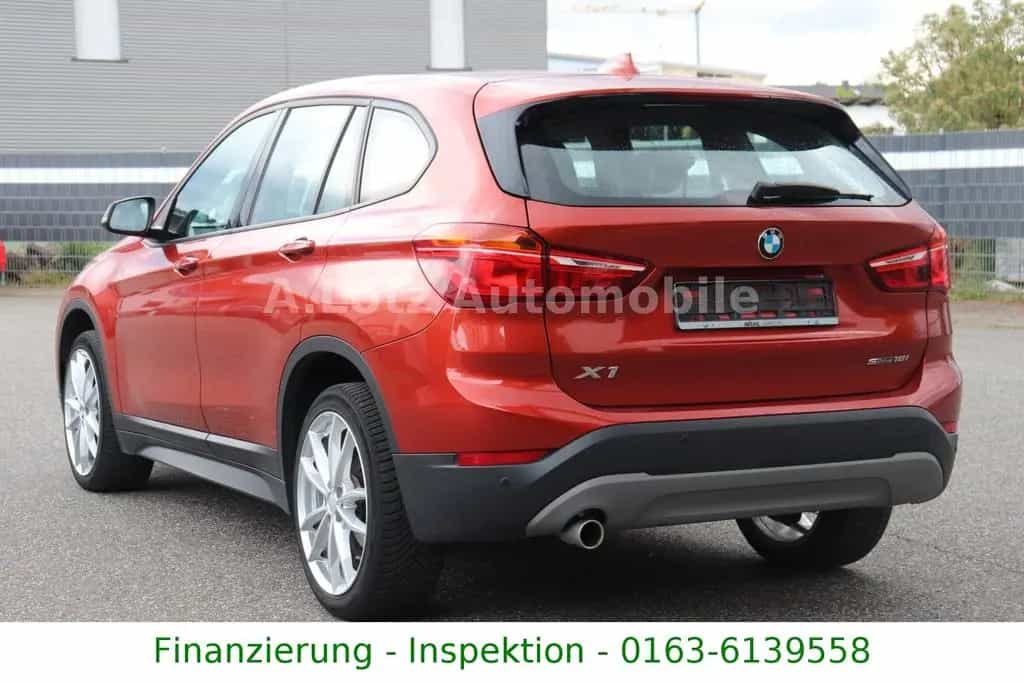 BMW X1 sDrive 18 i 09/2018-photo-3