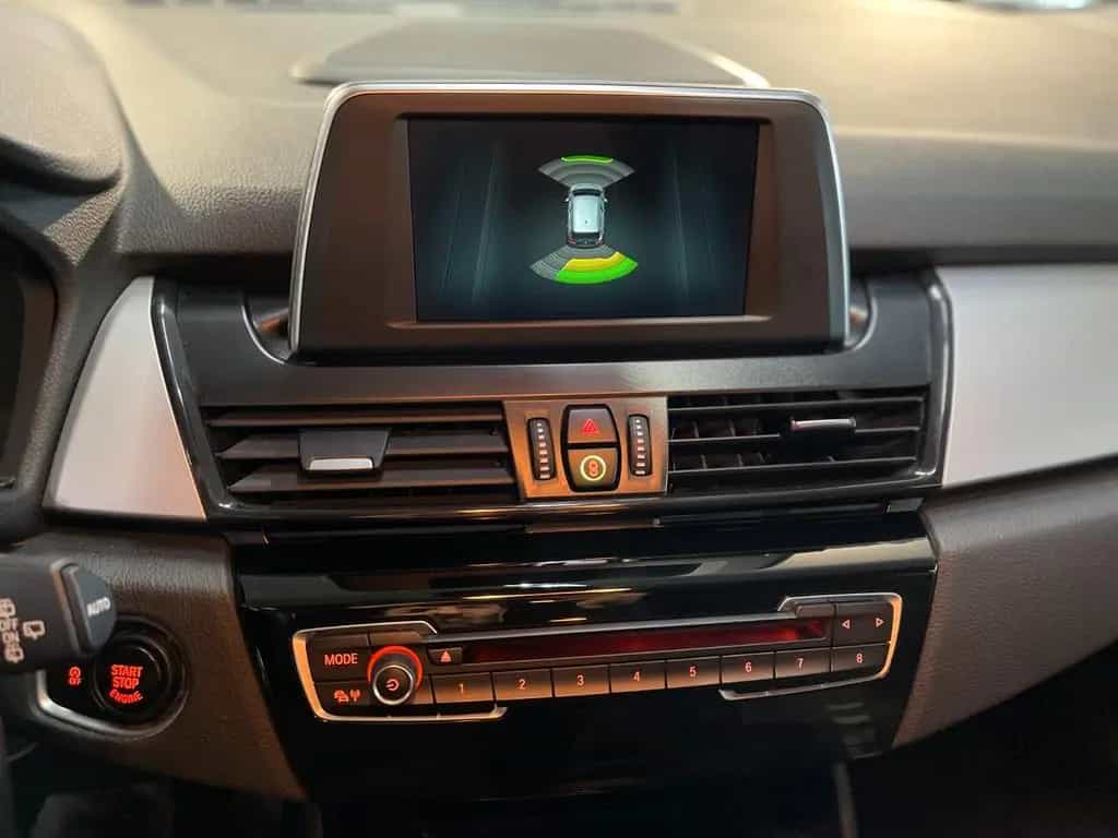 BMW 220 i Gran Tourer Advantage/PDC/LED/7_SITZER 07/2019-photo-16