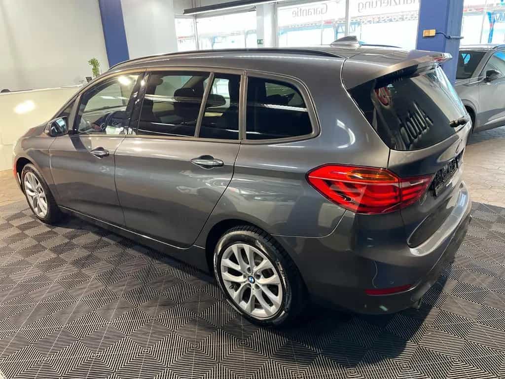 BMW 220 i Gran Tourer Advantage/PDC/LED/7_SITZER 07/2019-photo-4