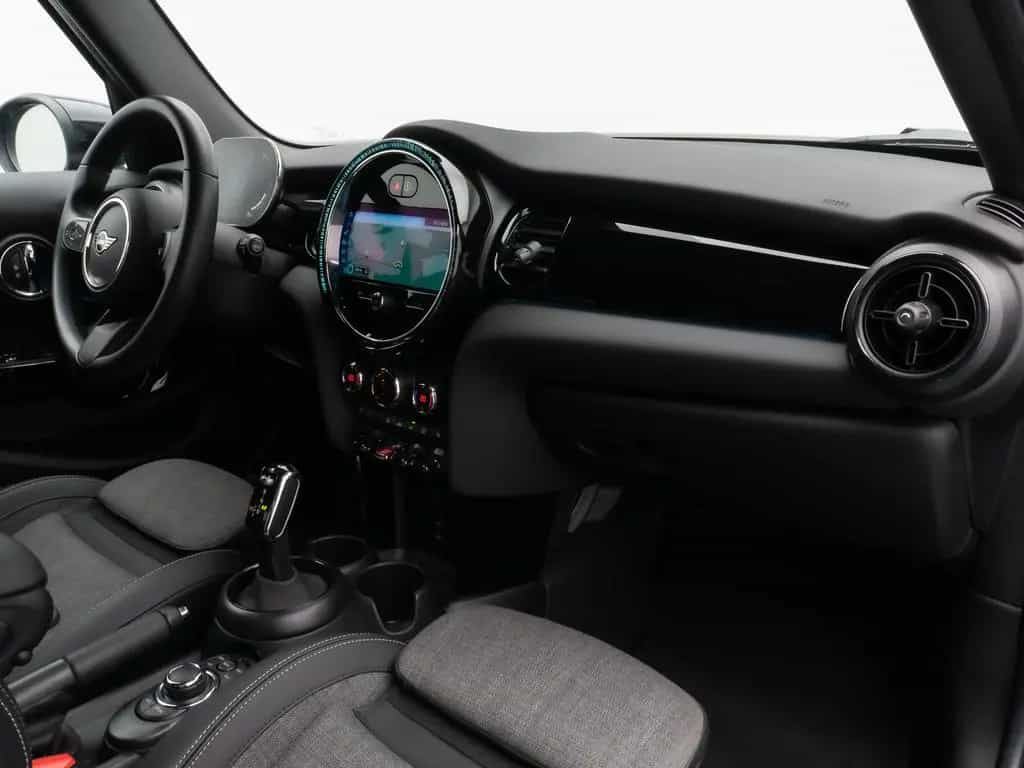 MINI Cooper Trim Kamera DAB Komfort Leder Sport LED 03/2023-photo-22