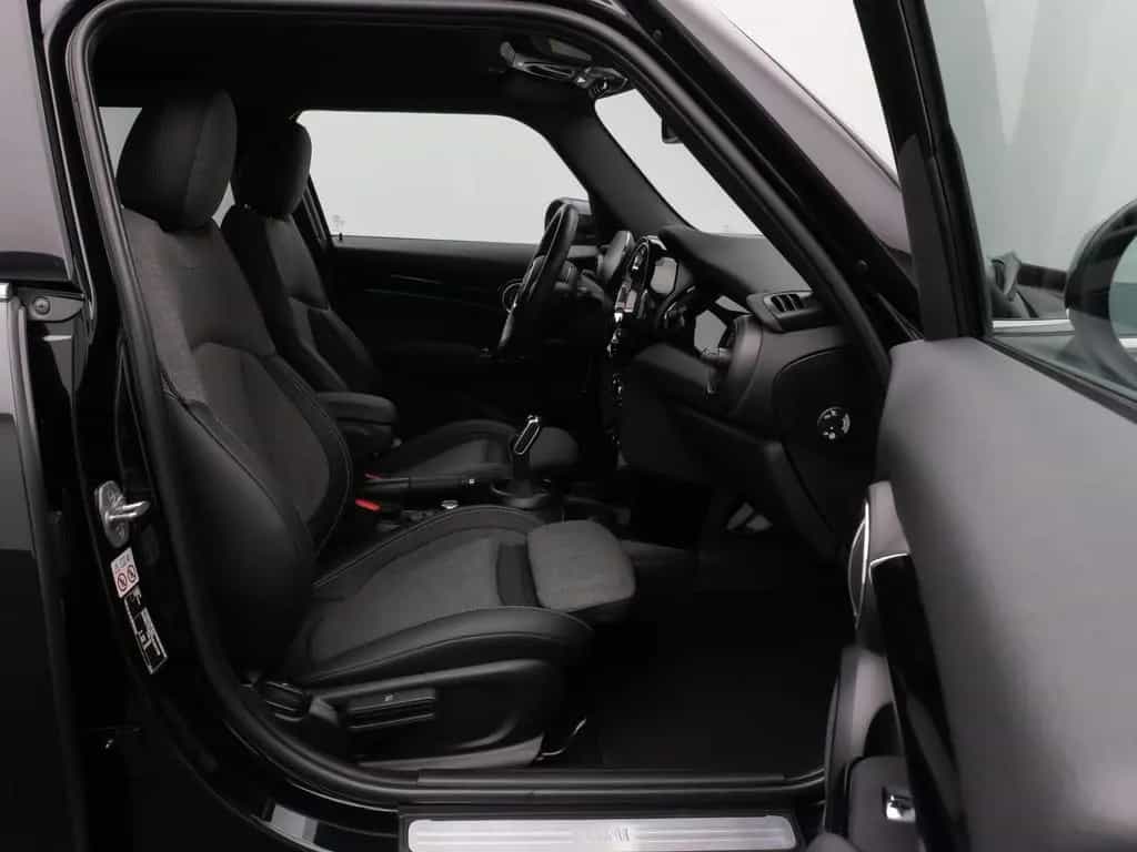 MINI Cooper Trim Kamera DAB Komfort Leder Sport LED 03/2023-photo-23