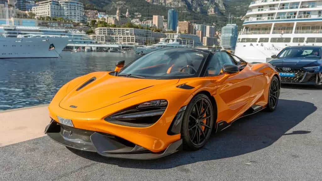 McLaren 765LT Spider - Carbon Fibre Interior/Exterior 03/2023-photo-0