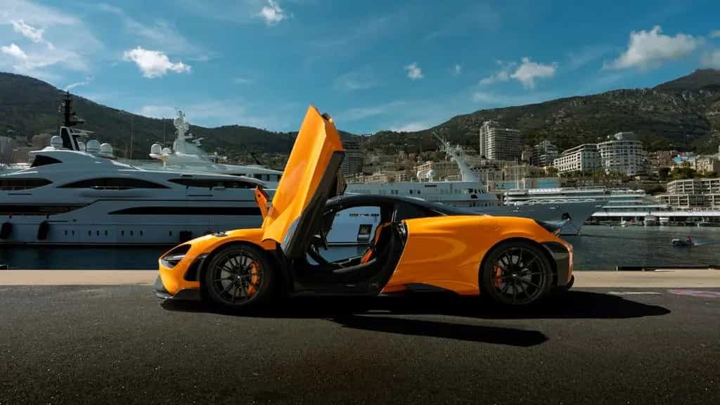 McLaren 765LT Spider - Carbon Fibre Interior/Exterior 03/2023-photo-6