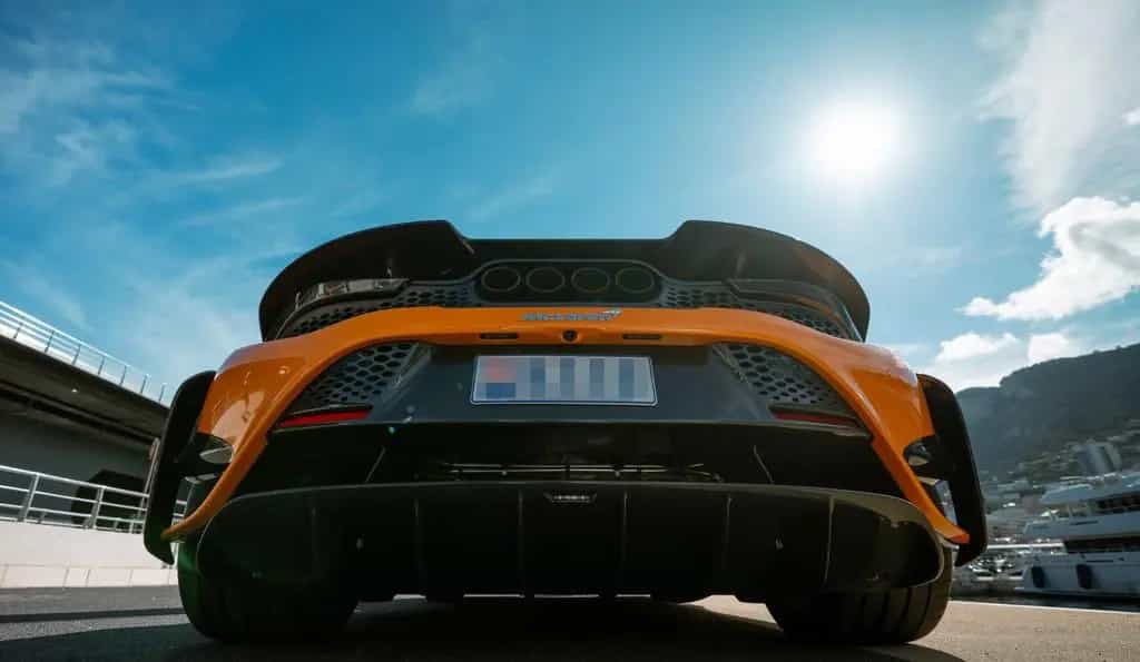 McLaren 765LT Spider - Carbon Fibre Interior/Exterior 03/2023-photo-8