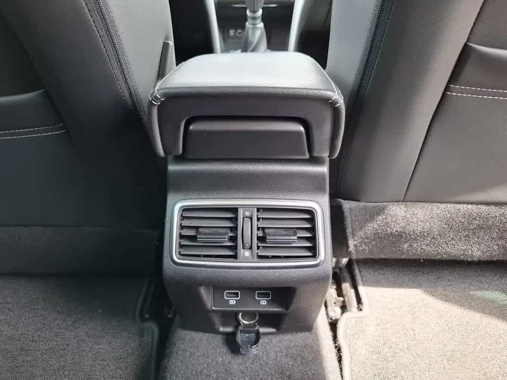 Renault Megane 5-Türer INTENS TCe 140 GPF 05/2021-photo-14