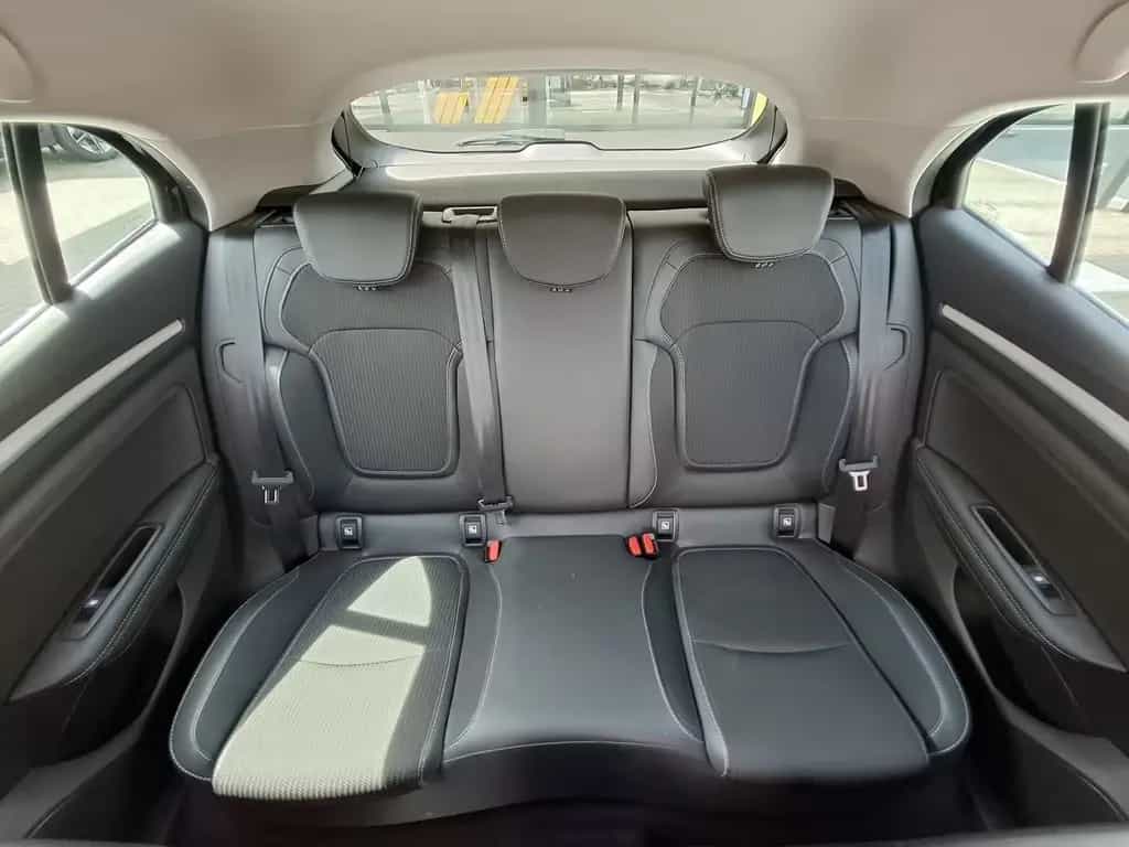 Renault Megane 5-Türer INTENS TCe 140 GPF 05/2021-photo-15