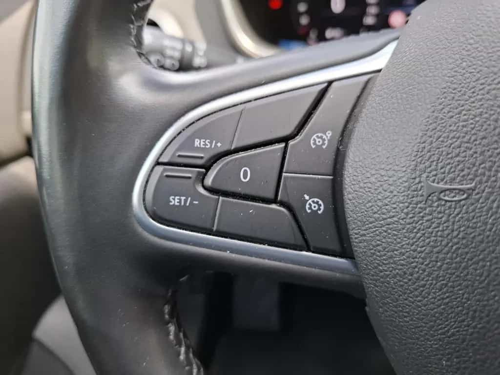 Renault Megane 5-Türer INTENS TCe 140 GPF 05/2021-photo-19