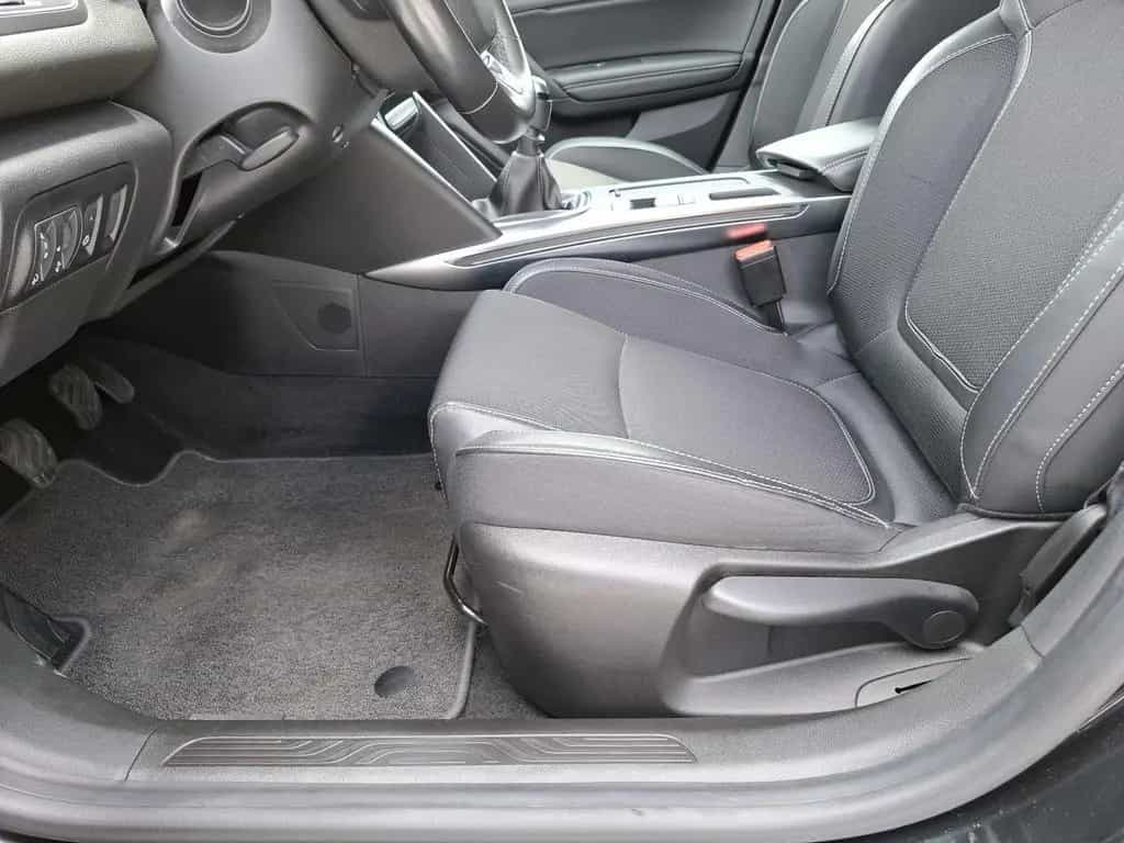 Renault Megane 5-Türer INTENS TCe 140 GPF 05/2021-photo-29