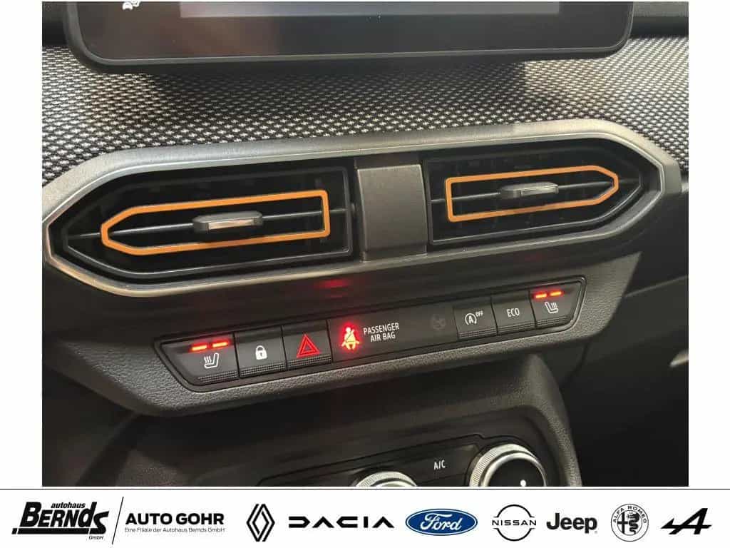 Dacia Sandero Stepway TCe 110 ULTIMATE KLIMA SHZ R-KAM 01/2023-photo-18