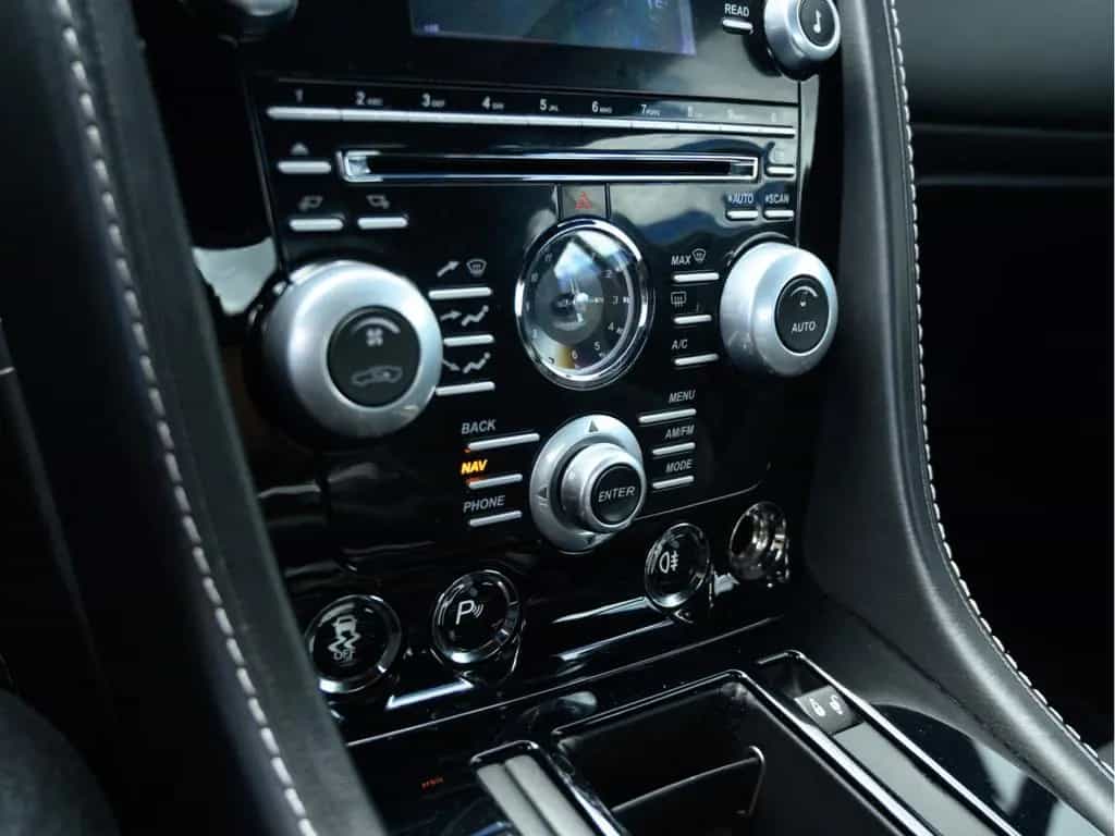 Aston Martin V8 Vantage 4.7 S | SP10 | EMBRAYAGE NEUF | CARBO 06/2015-photo-12