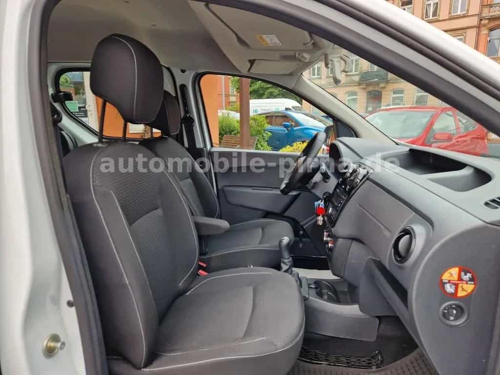 Dacia Dokker Comfort 1.6 SCe 100 KLIMA/SHZ/AHK - 1.HD! 02/2019-photo-17