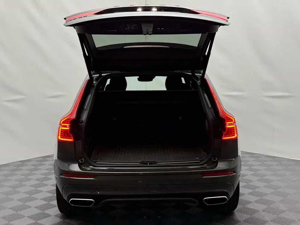 Volvo XC60 R Design AWD 360° ACC CarPlay IntelliSafe 07/2020-photo-10