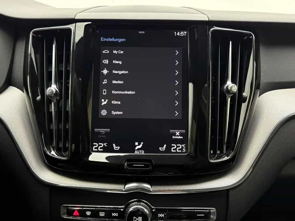 Volvo XC60 R Design AWD 360° ACC CarPlay IntelliSafe 07/2020-photo-36