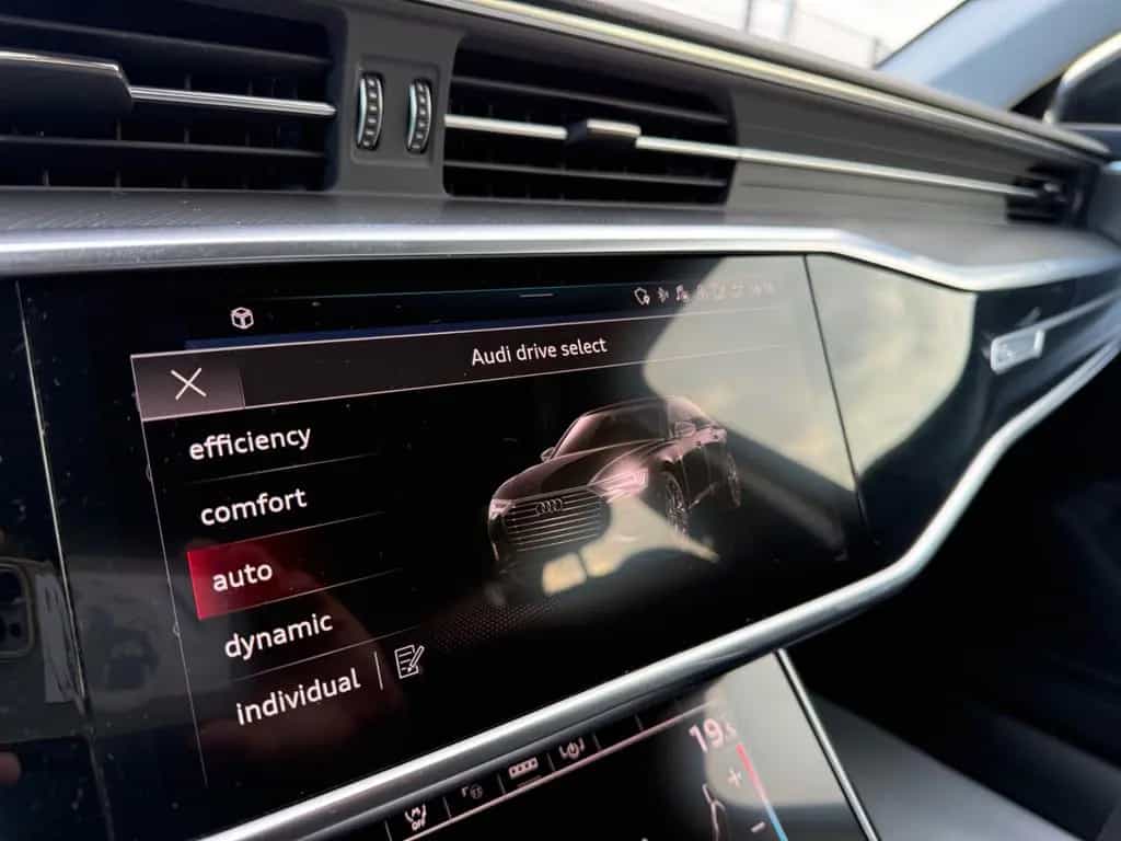 Audi A6 Limousine 40 TDI Sport  Virtual Kamera Euro6D 01/2021-photo-24
