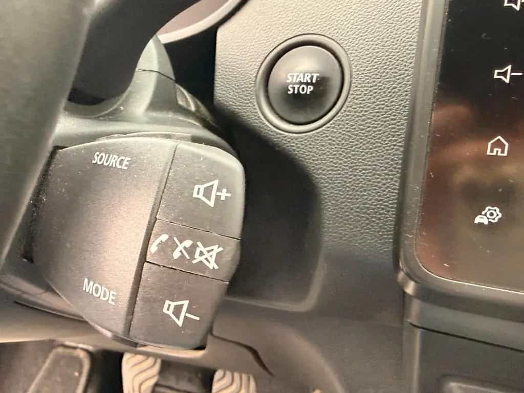 Dacia Duster II Extreme 4WD,LED,Leder,AHK,Navi 08/2022-photo-27