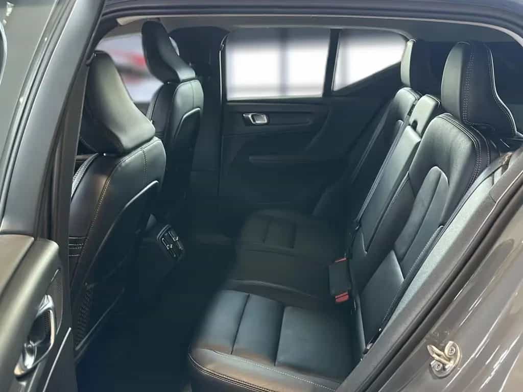 Volvo XC40 B4 (Benzin) Inscription 2WD Automatik Navi 02/2022-photo-10