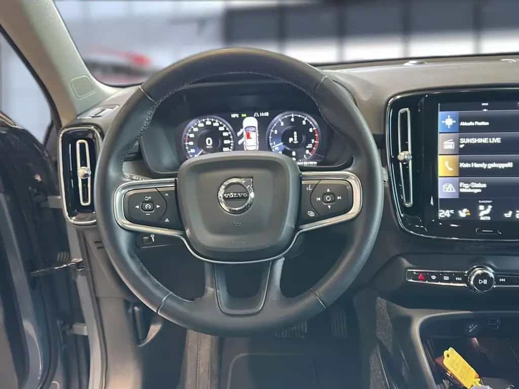 Volvo XC40 B4 (Benzin) Inscription 2WD Automatik Navi 02/2022-photo-11
