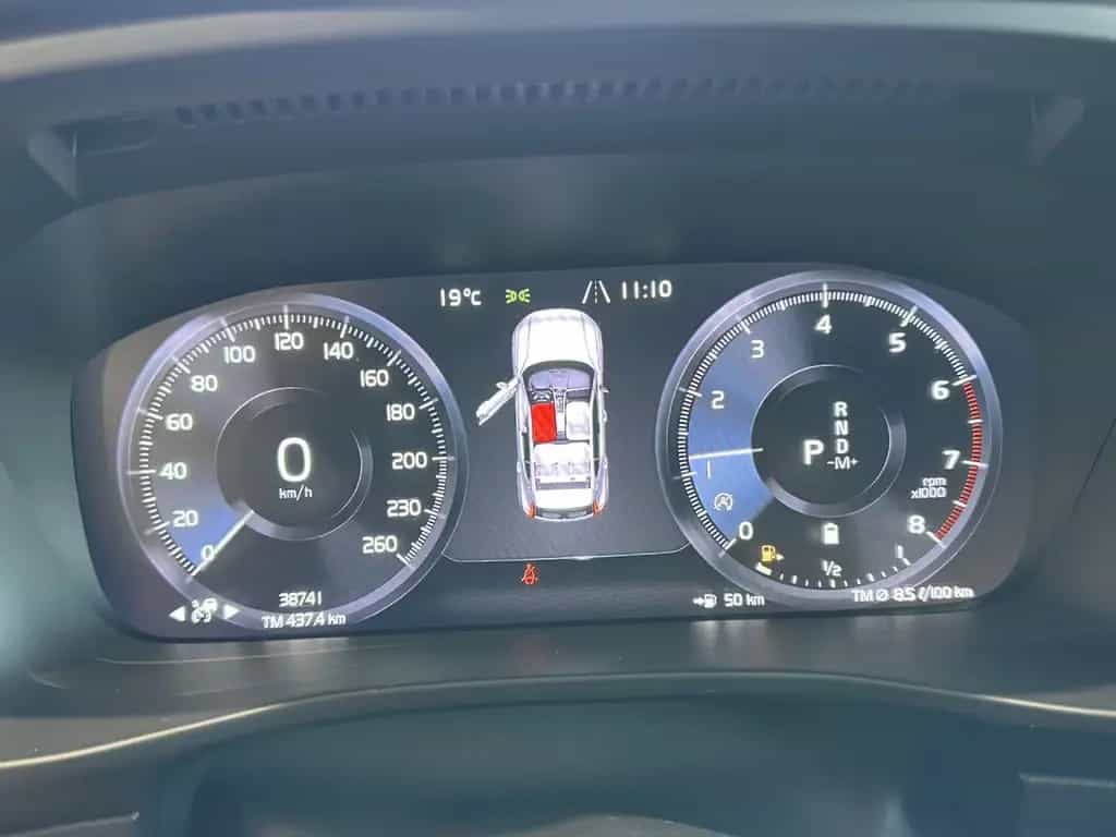 Volvo XC40 B4 (Benzin) Inscription 2WD Automatik Navi 02/2022-photo-14