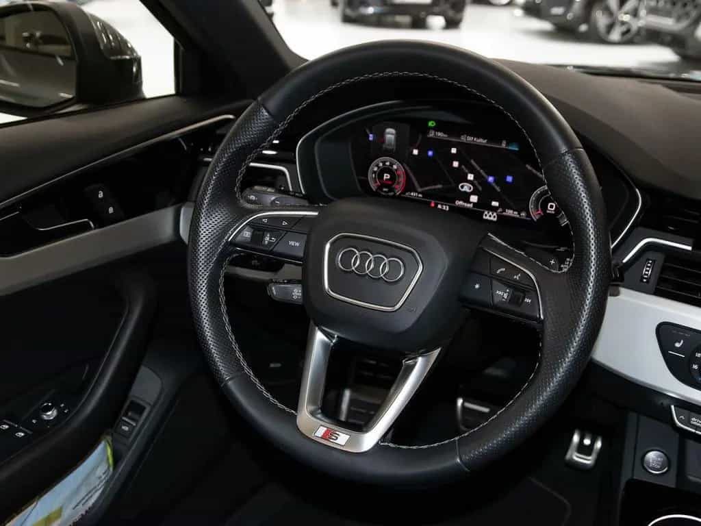 Audi A4 Avant 40 TFSI S line competition AHK virtCo 03/2023-photo-16