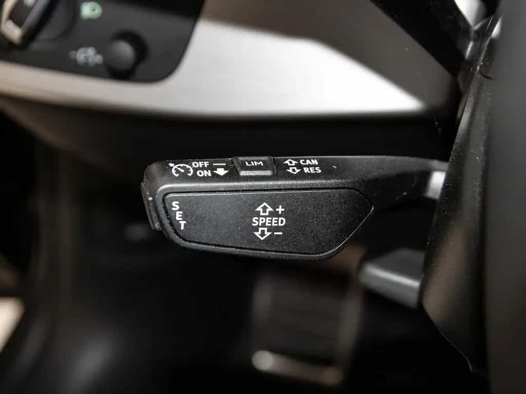 Audi A4 Avant 40 TFSI S line competition AHK virtCo 03/2023-photo-23