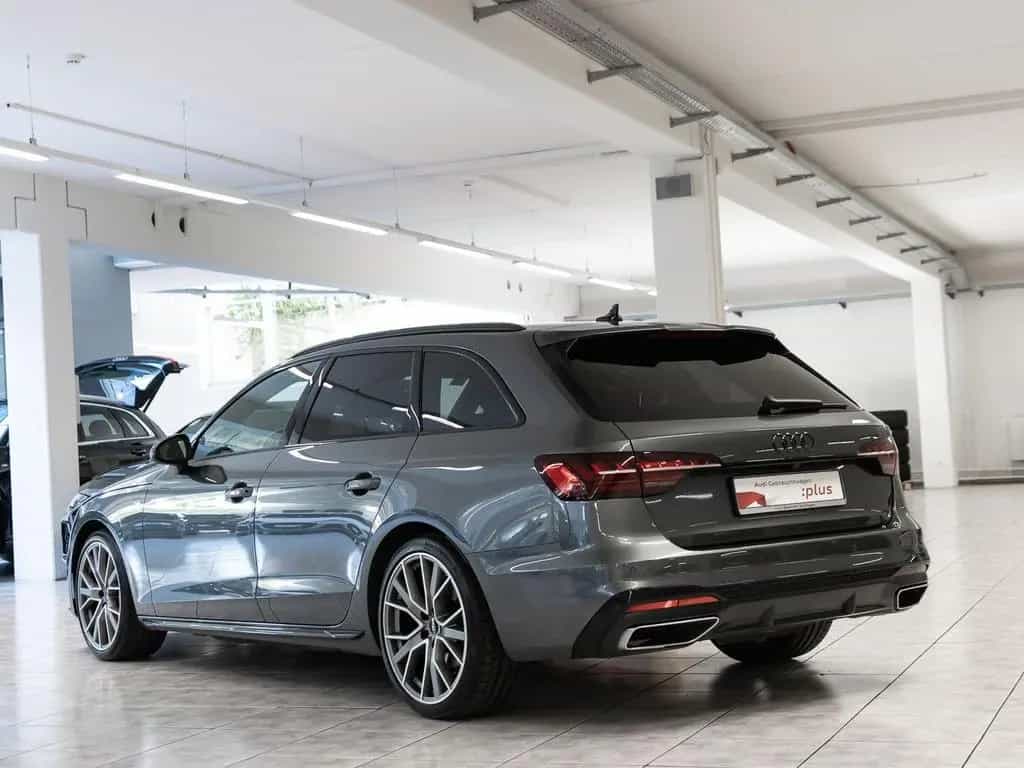 Audi A4 Avant 40 TFSI S line competition AHK virtCo 03/2023-photo-3