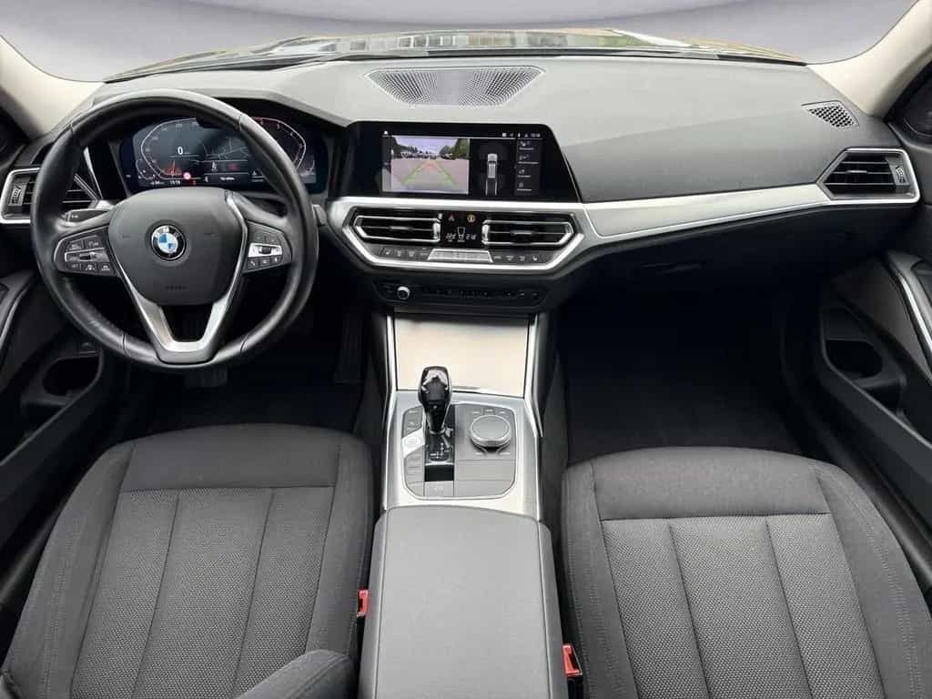 BMW 330 i xDrive Touring Luxury Line Laserlicht Head- 03/2020-photo-10