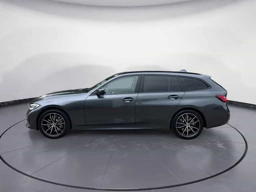 BMW 330 i xDrive Touring Luxury Line Laserlicht Head- 03/2020-photo-2