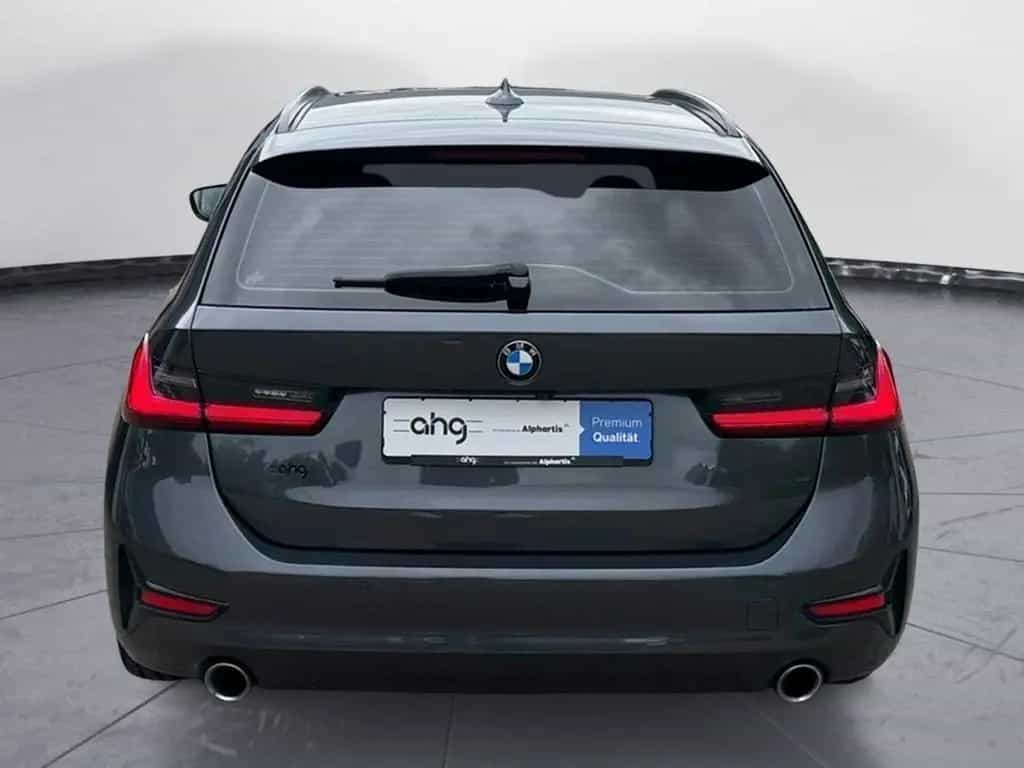 BMW 330 i xDrive Touring Luxury Line Laserlicht Head- 03/2020-photo-4