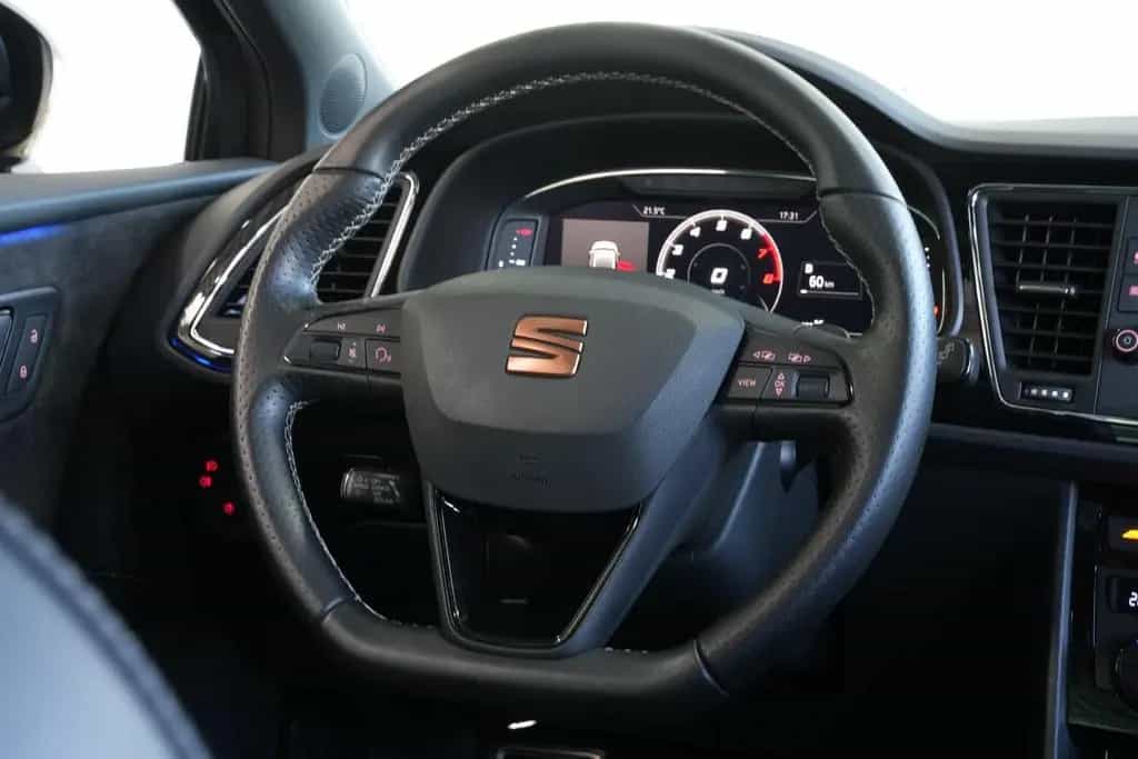 Seat Leon ST Cupra 300 4Drive *AUT*NAV*LED*SHZ*KEYLEE 12/2020-photo-21