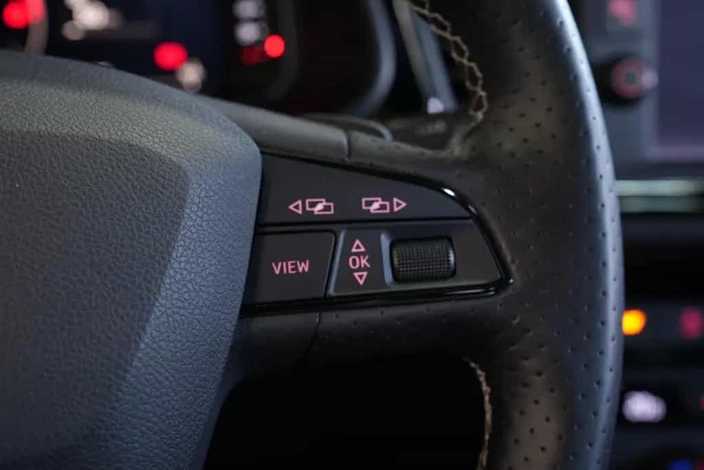 Seat Leon ST Cupra 300 4Drive *AUT*NAV*LED*SHZ*KEYLEE 12/2020-photo-35
