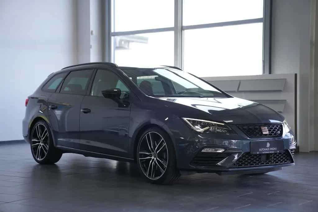 Seat Leon ST Cupra 300 4Drive *AUT*NAV*LED*SHZ*KEYLEE 12/2020-photo-4