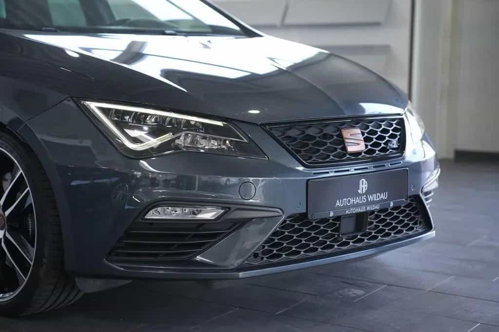 Seat Leon ST Cupra 300 4Drive *AUT*NAV*LED*SHZ*KEYLEE 12/2020-photo-5