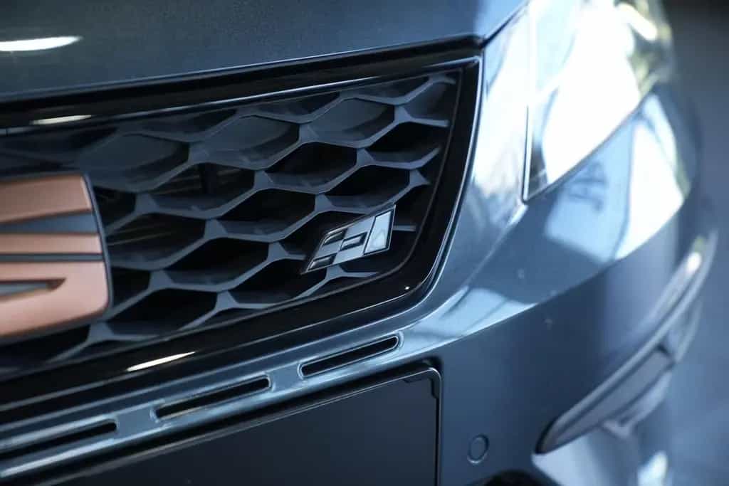Seat Leon ST Cupra 300 4Drive *AUT*NAV*LED*SHZ*KEYLEE 12/2020-photo-6