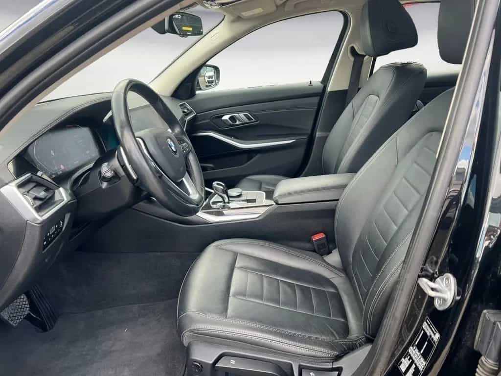 BMW 320 d Touring Luxury Line Navi Rückfahrkamera ad. 11/2019-photo-1