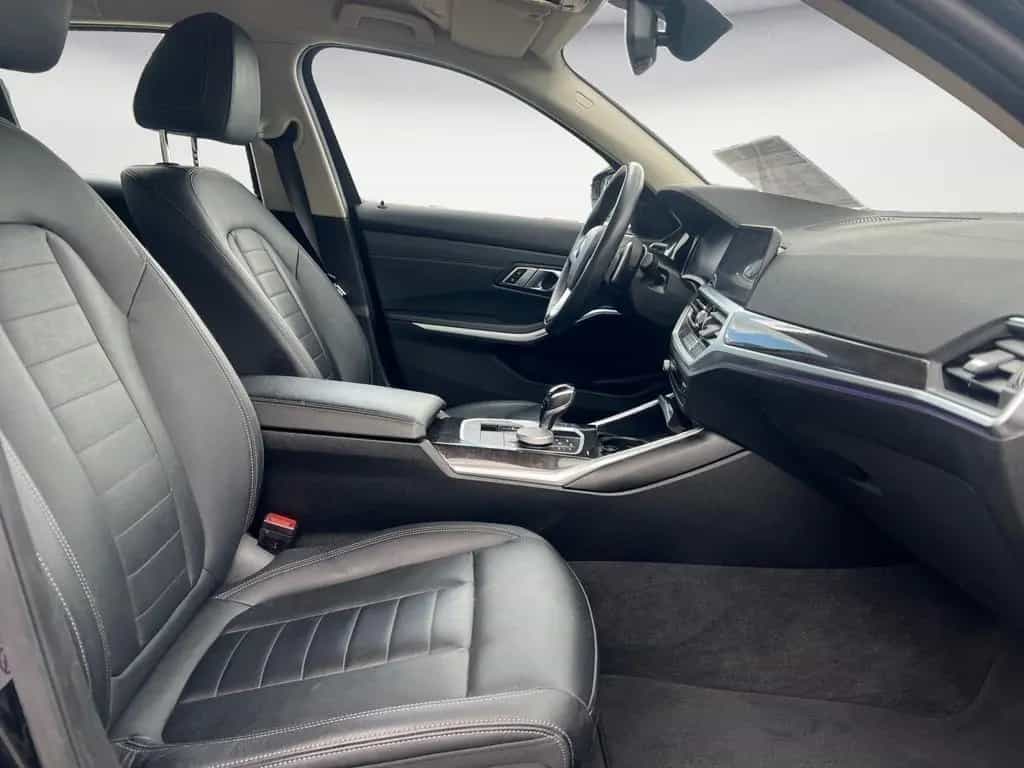BMW 320 d Touring Luxury Line Navi Rückfahrkamera ad. 11/2019-photo-2