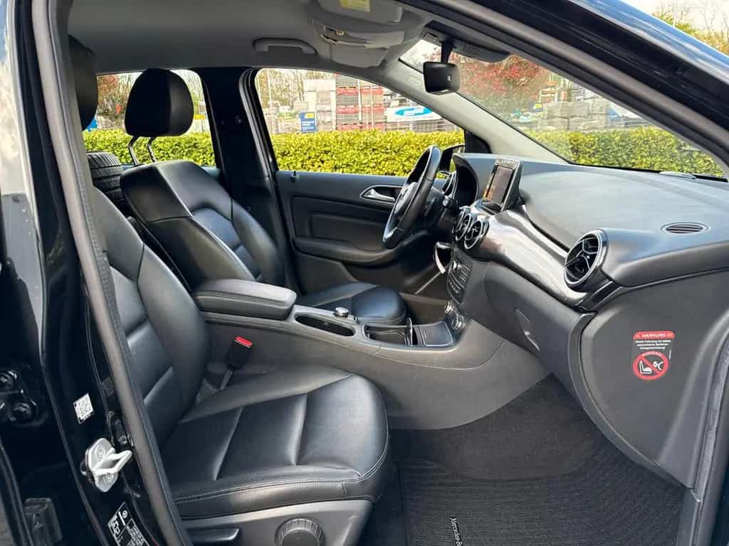 Mercedes-Benz B 180 Garantie Automatik* Leder* Navi* 07/2015-photo-14